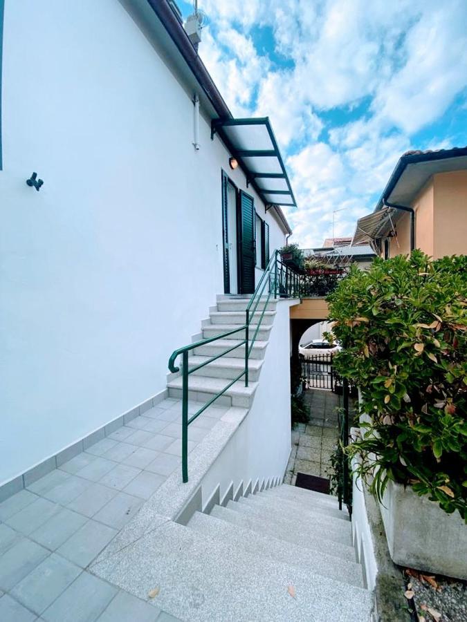 Casa Isma Lägenhet Cecina  Exteriör bild