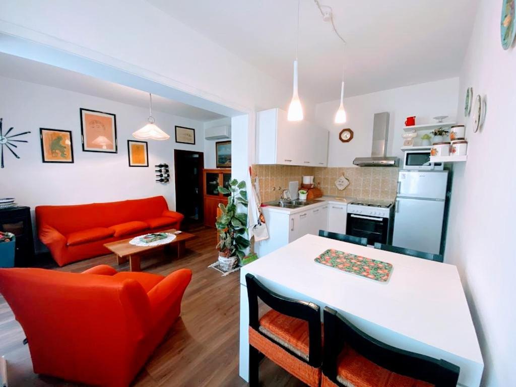 Casa Isma Lägenhet Cecina  Exteriör bild